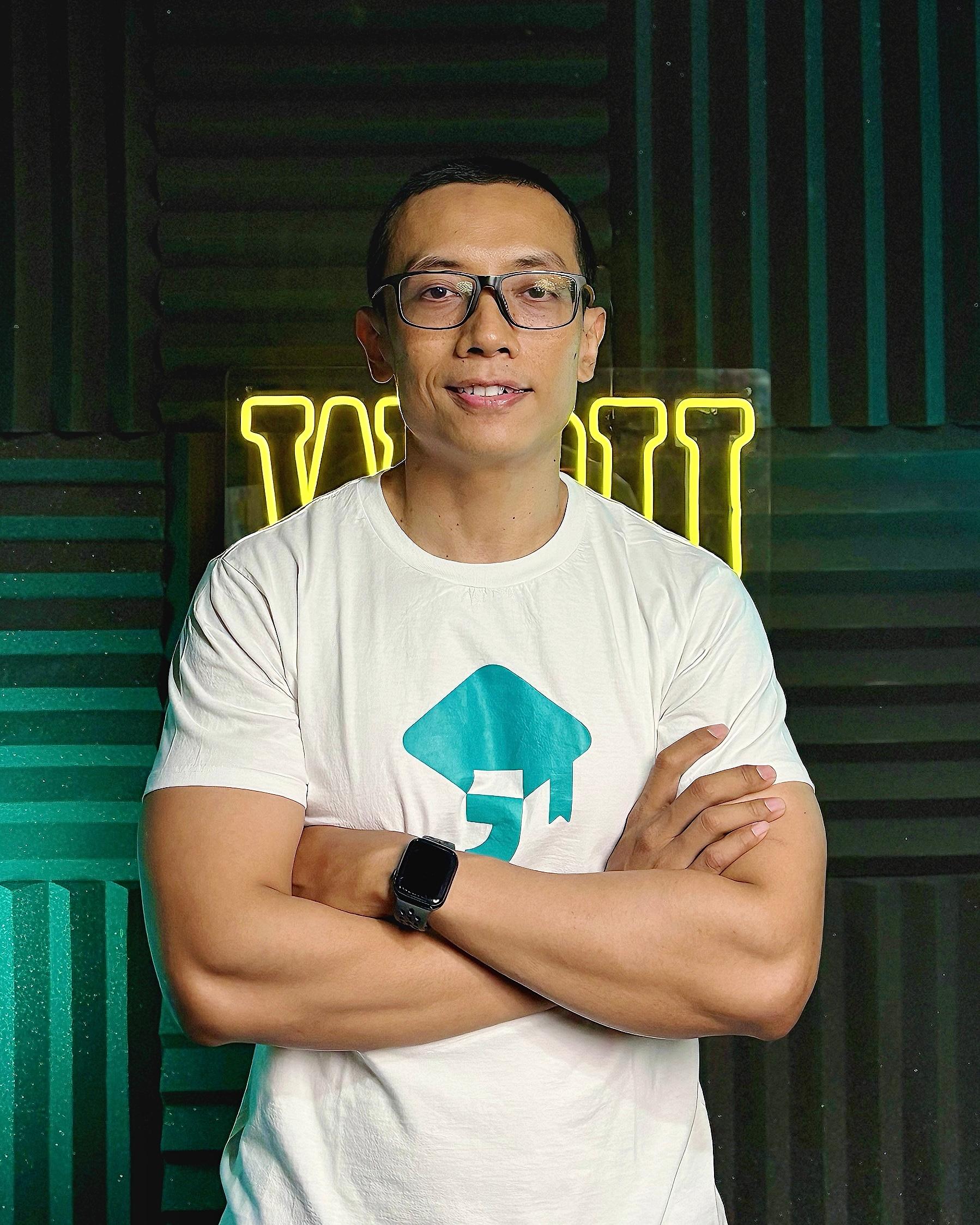 Sandhika Galih headshot